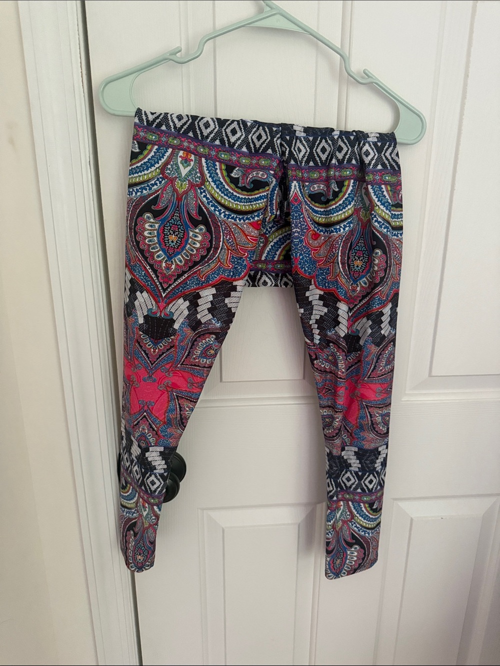 Onzie Multicolor Paisley Print Leggings in Pink, Blue, Black
